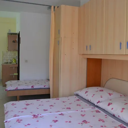 & Dordic Baska (Krk)